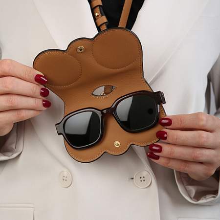 Очечник (футляр для очков) кожаный