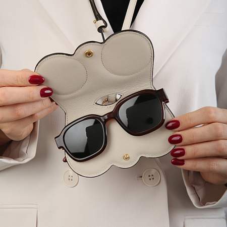 Очечник (футляр для очков) кожаный