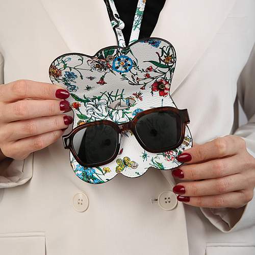 Очечник (футляр для очков) кожаный