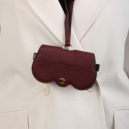 Очечник (футляр для очков) кожаный