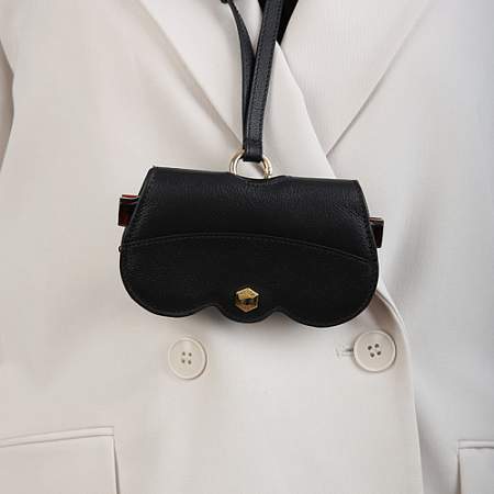 Очечник (футляр для очков) кожаный