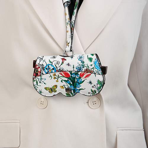 Очечник (футляр для очков) кожаный