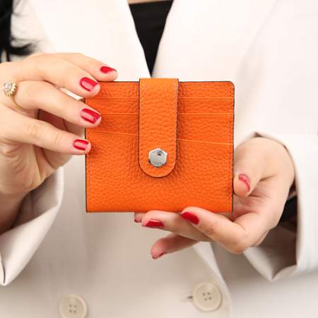 Визитница женская кожаная