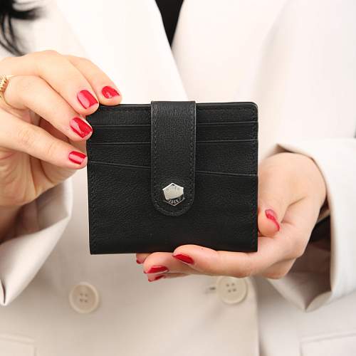 Визитница женская кожаная