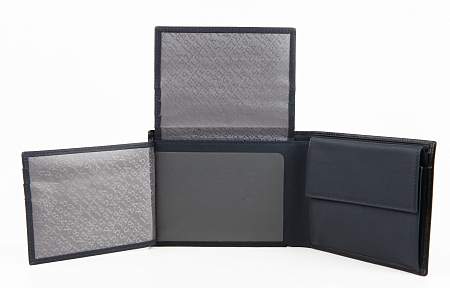 Портмоне мужское кожаное Petek 131.000.A10