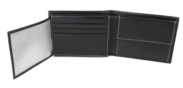 Портмоне мужское кожаное Petek 131.000.KD1