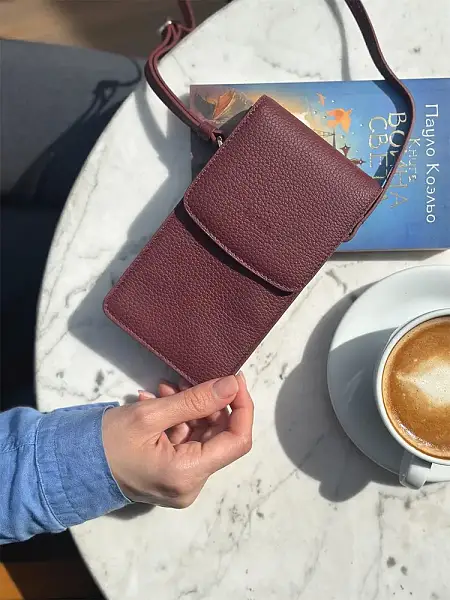 Чехол для iPhone-iPad Petek 22085P.X10.03