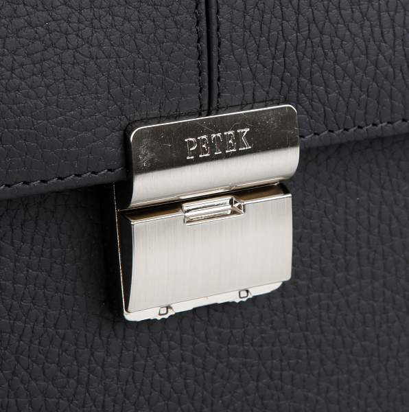 Мужской кожаный портфель Petek 791.234.01